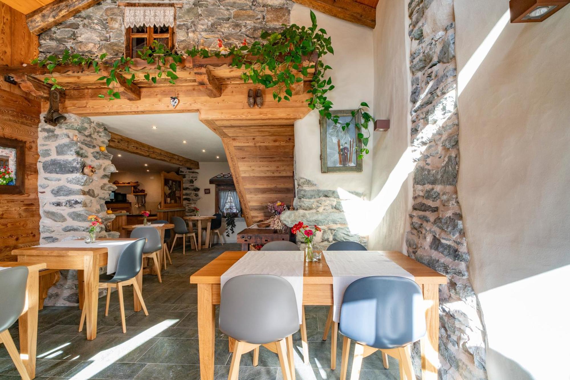 Au Coeur Du Village Chambres D'Hotes & Spa 阿纳德 外观 照片
