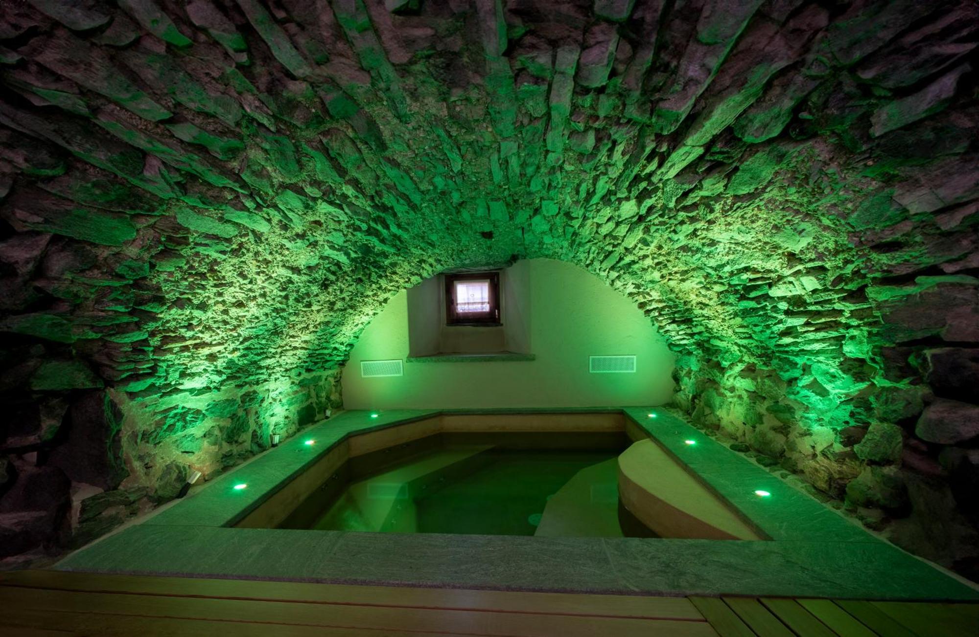 Au Coeur Du Village Chambres D'Hotes & Spa 阿纳德 外观 照片