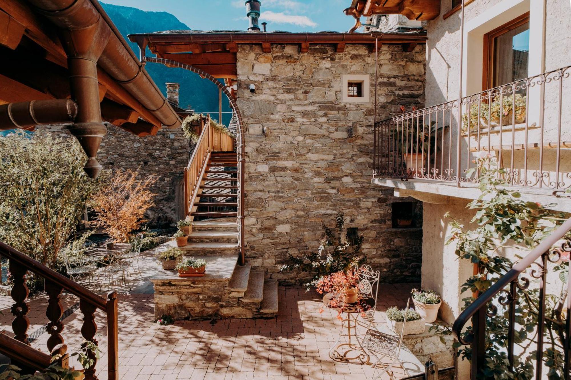 Au Coeur Du Village Chambres D'Hotes & Spa 阿纳德 外观 照片